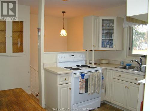 24 Cecil Street South, Ridgetown, ON - Indoor Photo Showing Kitchen