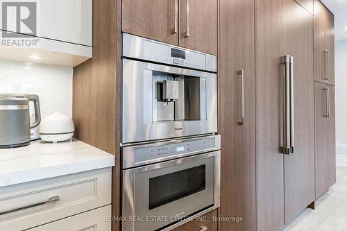 16 Humber Trail, Caledon, ON - Indoor Photo Showing Kitchen