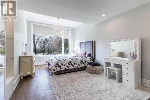 16 Humber Trail, Caledon, ON - Indoor Photo Showing Bedroom