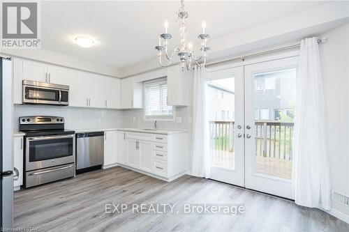 76 - 3200 Singleton Avenue, London, ON - Indoor Photo Showing Kitchen With Stainless Steel Kitchen