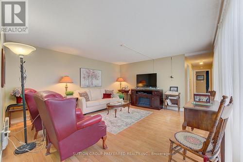 516 Cranbrook Road, London, ON - Indoor Photo Showing Living Room