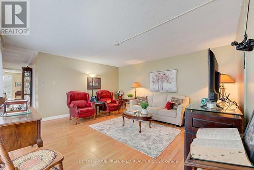 516 Cranbrook Road, London, ON - Indoor Photo Showing Living Room