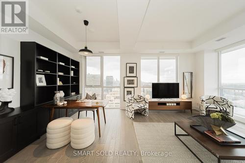 1903 - 609 Avenue Road, Toronto, ON - Indoor Photo Showing Living Room