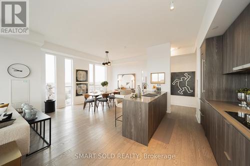 1903 - 609 Avenue Road, Toronto, ON - Indoor Photo Showing Kitchen With Double Sink