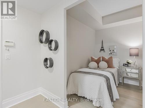 607 - 131 Upper Duke Crescent, Markham, ON - Indoor Photo Showing Bedroom