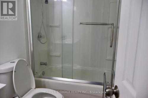 6 Holmstead Court, Brampton, ON - Indoor Photo Showing Bathroom