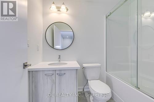 1328 Kaniv Street, Oakville, ON - Indoor Photo Showing Bathroom