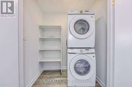 1328 Kaniv Street, Oakville, ON - Indoor Photo Showing Laundry Room