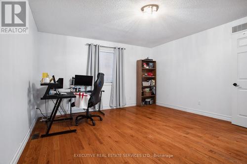 3070 Meadowgate Boulevard, London, ON - Indoor Photo Showing Office