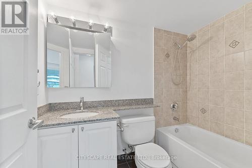 202 - 5500 Yonge Street, Toronto, ON - Indoor Photo Showing Bathroom