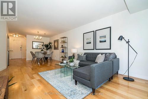 112 - 362 The East Mall, Toronto, ON - Indoor Photo Showing Living Room