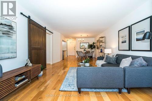 112 - 362 The East Mall, Toronto, ON - Indoor Photo Showing Living Room