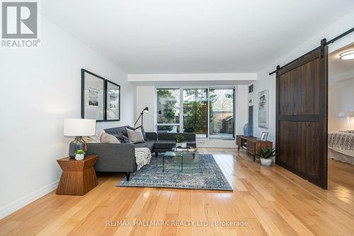 112 - 362 The East Mall, Toronto, ON - Indoor Photo Showing Living Room