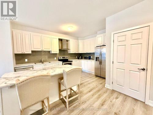 237 Anyolite Private N, Ottawa, ON - Indoor Photo Showing Kitchen