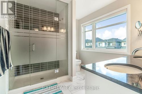 829 Sendero Way, Ottawa, ON - Indoor Photo Showing Bathroom