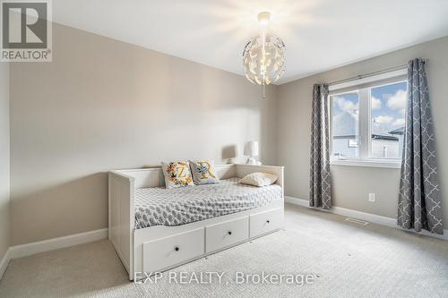 829 Sendero Way, Ottawa, ON - Indoor Photo Showing Bedroom