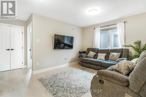 829 Sendero Way, Ottawa, ON - Indoor Photo Showing Living Room