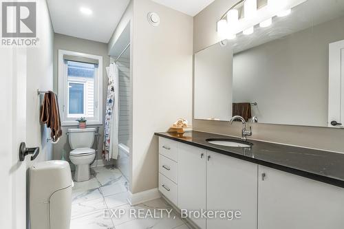 829 Sendero Way, Ottawa, ON - Indoor Photo Showing Bathroom