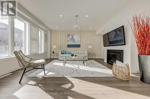 37 Crimson King Way, East Gwillimbury, ON - Indoor Photo Showing Living Room With Fireplace