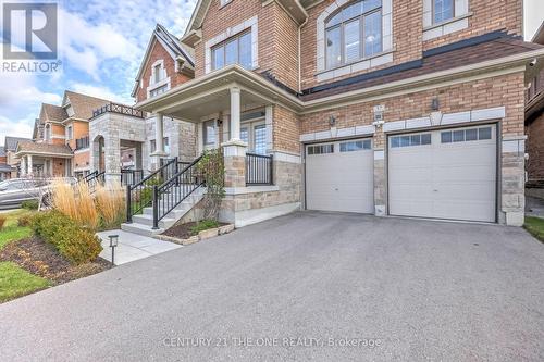 37 Crimson King Way, East Gwillimbury, ON - Outdoor With Facade