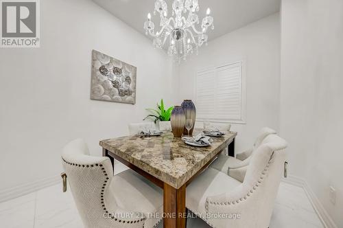 37 Crimson King Way, East Gwillimbury, ON - Indoor Photo Showing Dining Room