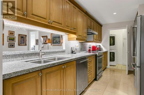 713 - 2662 Bloor Street W, Toronto, ON - Indoor Photo Showing Kitchen With Double Sink