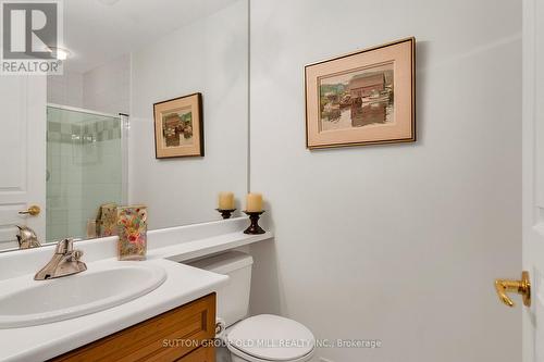 713 - 2662 Bloor Street W, Toronto, ON - Indoor Photo Showing Bathroom