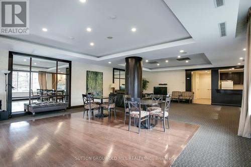 713 - 2662 Bloor Street W, Toronto, ON - Indoor