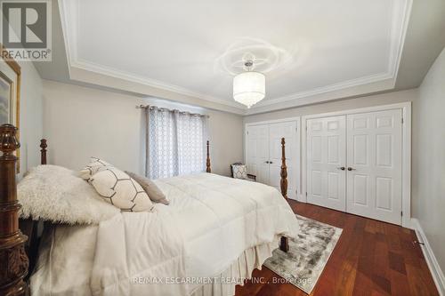 1569 Glenburnie Road, Mississauga, ON - Indoor Photo Showing Bedroom