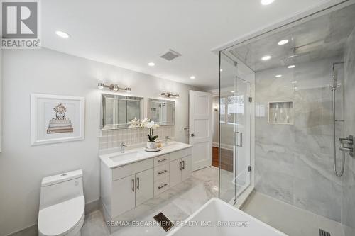 1569 Glenburnie Road, Mississauga, ON - Indoor Photo Showing Bathroom