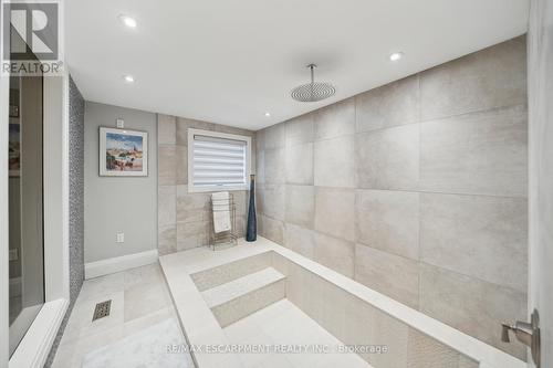 1569 Glenburnie Road, Mississauga, ON - Indoor Photo Showing Bathroom