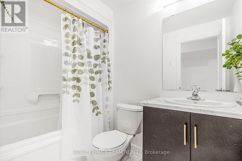 28 Seabert Drive, Arnprior, ON - Indoor Photo Showing Bathroom