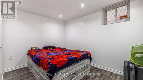 8 Hummingbird Court, Brampton, ON - Indoor Photo Showing Bedroom