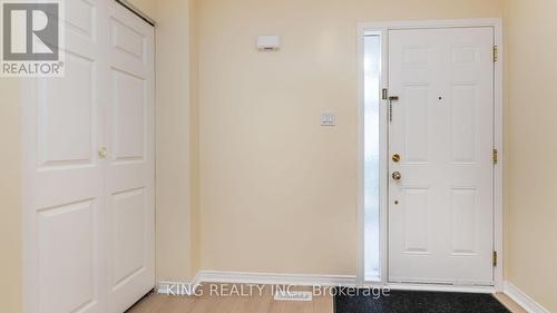 8 Hummingbird Court, Brampton, ON - Indoor Photo Showing Other Room