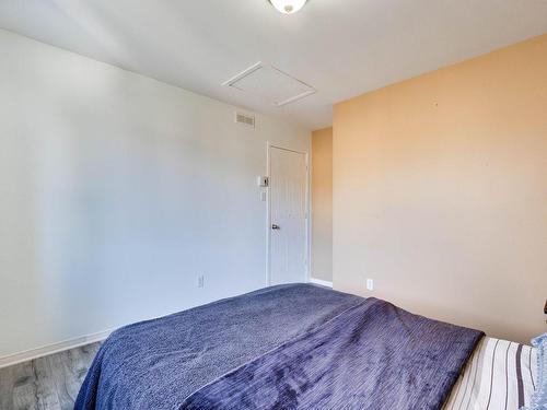 Chambre Ã Â coucher - 112 Rue Des Pruches, Vaudreuil-Dorion, QC - Indoor Photo Showing Bedroom