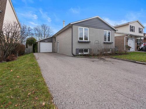 264 Currey Cres, Newmarket, ON - Outdoor