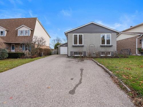 264 Currey Cres, Newmarket, ON - Outdoor