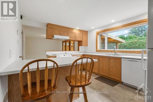 89 Beaver Ridge, Ottawa, ON - Indoor Photo Showing Kitchen