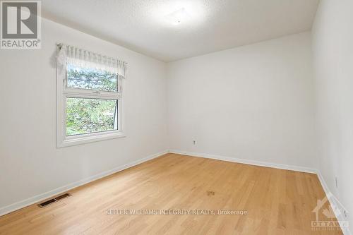 89 Beaver Ridge, Ottawa, ON - Indoor Photo Showing Other Room