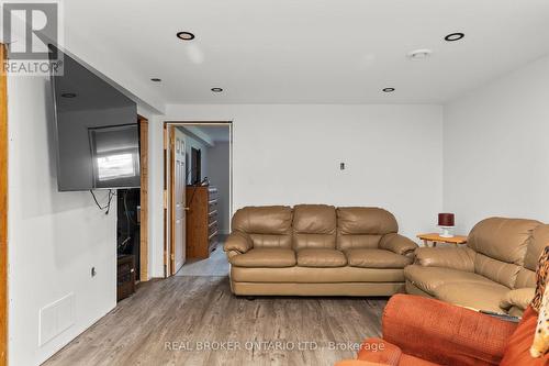 12 Olive Drive, Oro-Medonte, ON - Indoor Photo Showing Living Room