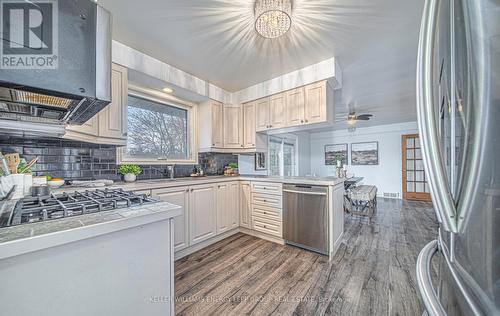 336 Conlin Road E, Oshawa (Kedron), ON - Indoor Photo Showing Kitchen