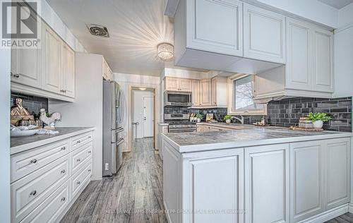 336 Conlin Road E, Oshawa (Kedron), ON - Indoor Photo Showing Kitchen