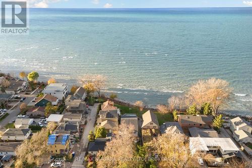 20 Peel Street, St. Catharines (438 - Port Dalhousie), ON - Outdoor With Body Of Water With View