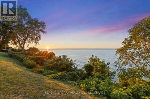 20 Peel Street, St. Catharines (438 - Port Dalhousie), ON - Outdoor With Body Of Water With View