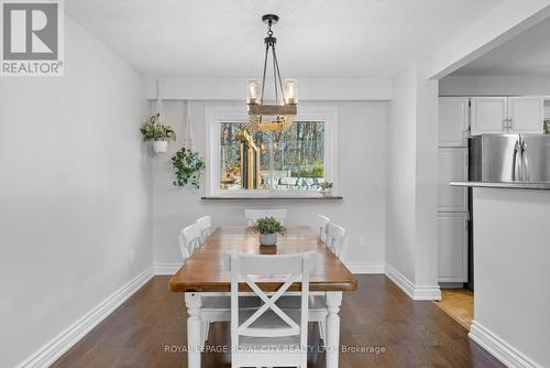 255 Kingham Road, Halton Hills, ON - Indoor Photo Showing Dining Room