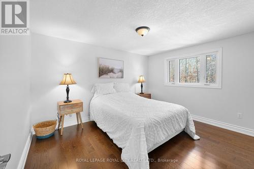 255 Kingham Road, Halton Hills, ON - Indoor Photo Showing Bedroom