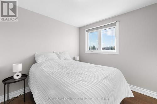 255 Kingham Road, Halton Hills, ON - Indoor Photo Showing Bedroom