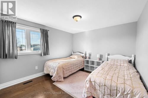 255 Kingham Road, Halton Hills, ON - Indoor Photo Showing Bedroom