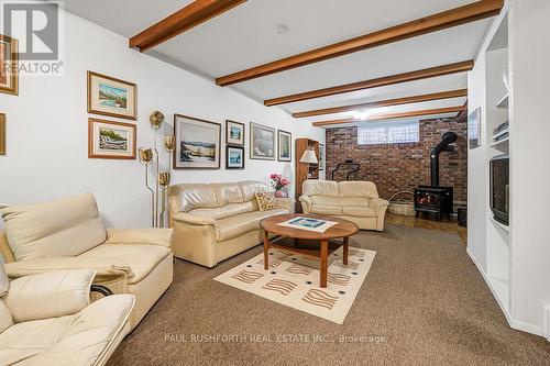 882 Explorer Lane, Ottawa, ON - Indoor Photo Showing Living Room