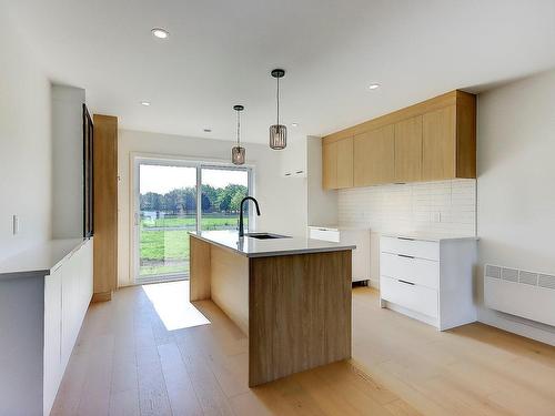 Cuisine - 936 Rue Pierre-Gauthier, Chambly, QC - Indoor Photo Showing Kitchen With Upgraded Kitchen